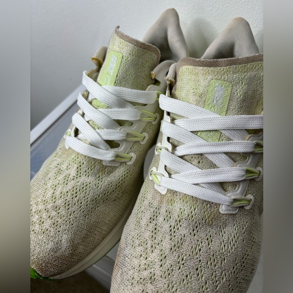 Nike Air Zoom Pegasus 36 “Barely Volt” Women’s Size 9 White / Green / Pink - Picture 8 of 12